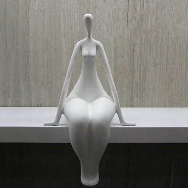 Alessia Sculpture Art