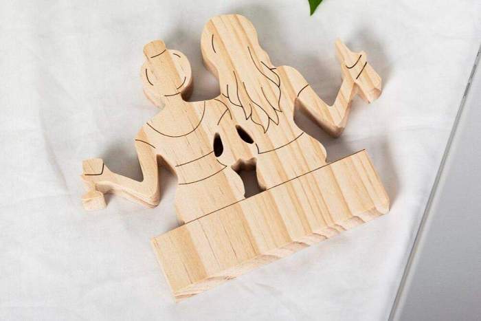 Lifetime Friendship Wooden Figurines