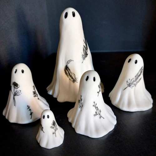 5Pcs Cute Ghost Sculpture Miniature