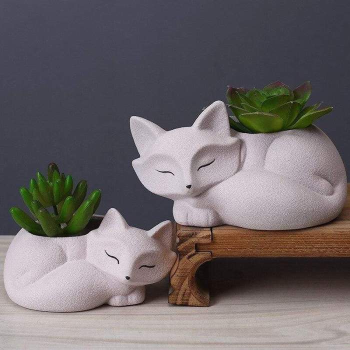 Sleeping Fox Flower Pot