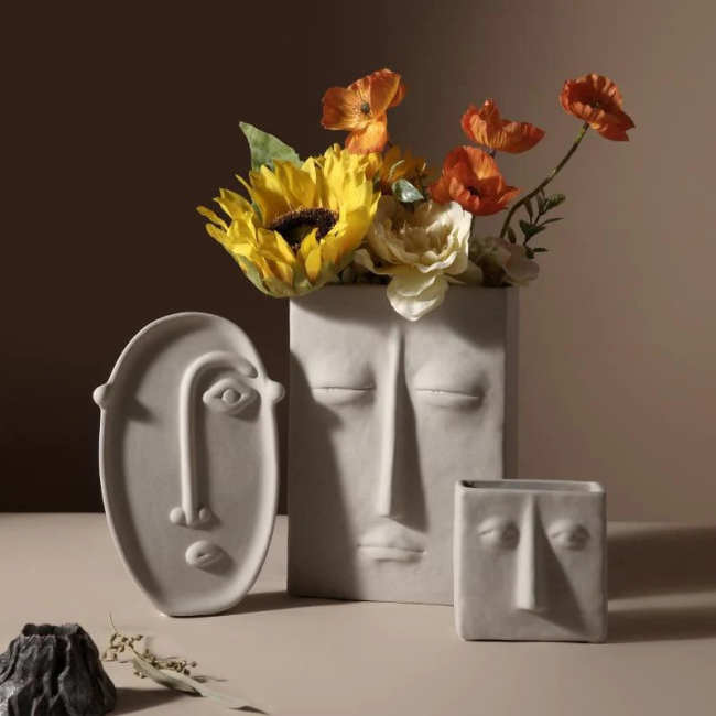 Nordic Face Design Ceramic Vase