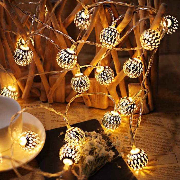 Led Hollow-Out Moroccan Ball Light String