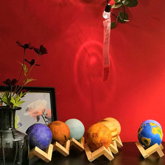 Eight Planets Lamp Gift Set