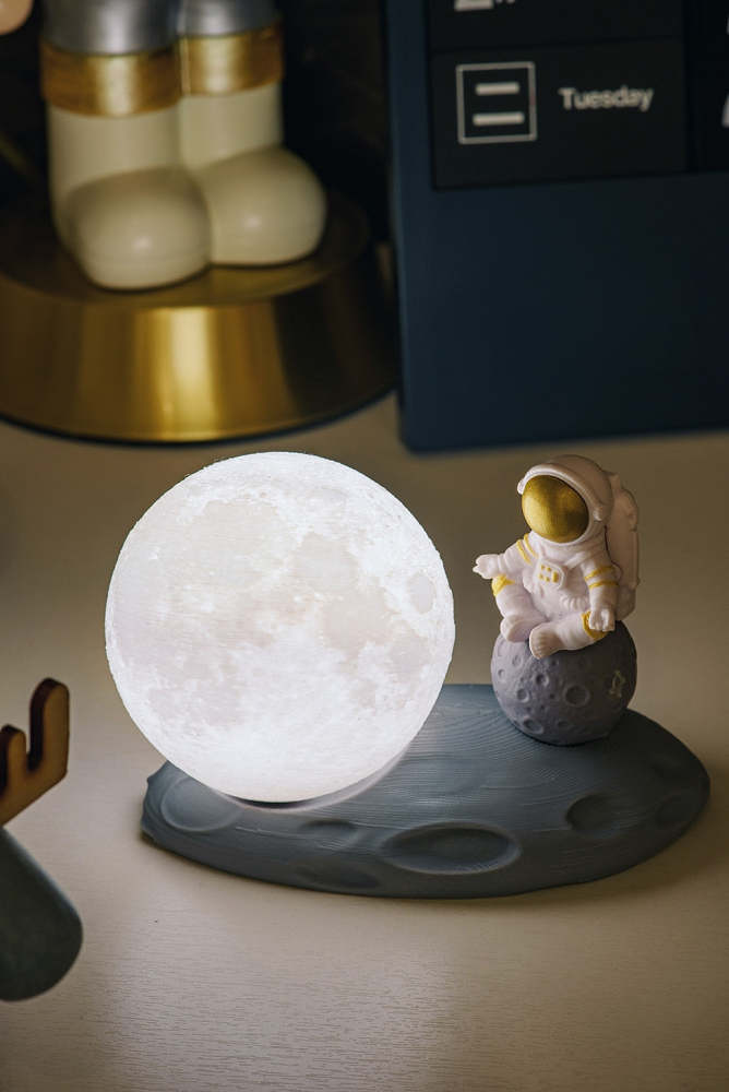 PQ LED Moon Astronaut Night Lights