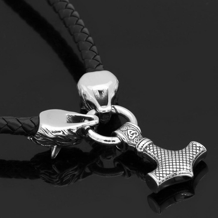 Viking Hammer Thor Mjölnir Necklace