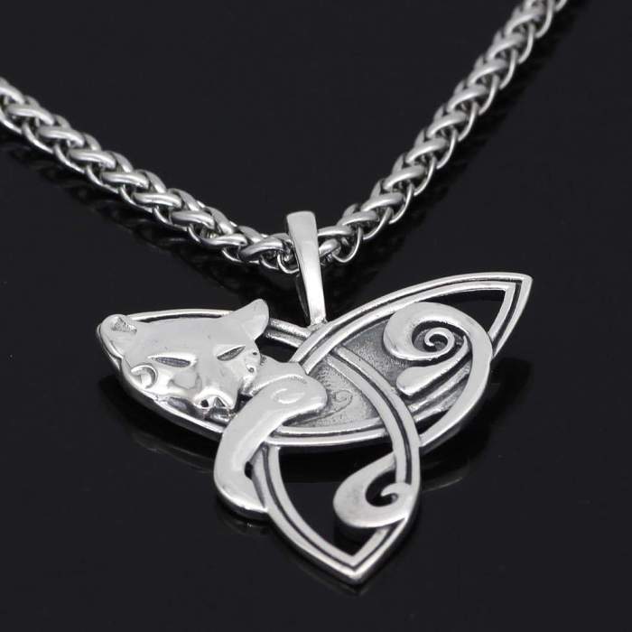 Celtic Cat on Triquetra cS925 Sterling Silver Necklace