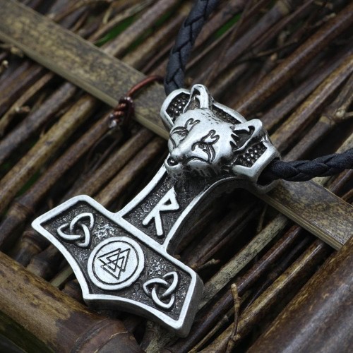 Vikings Fox Triquetra Pendant Necklace