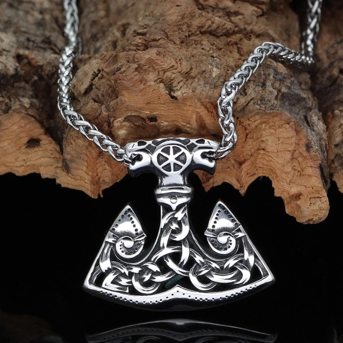 Vikings North Wind Wolf Stainless Steel Pendant Necklace