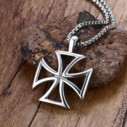 Knights Templar Red Cross Stainless Steel Necklace