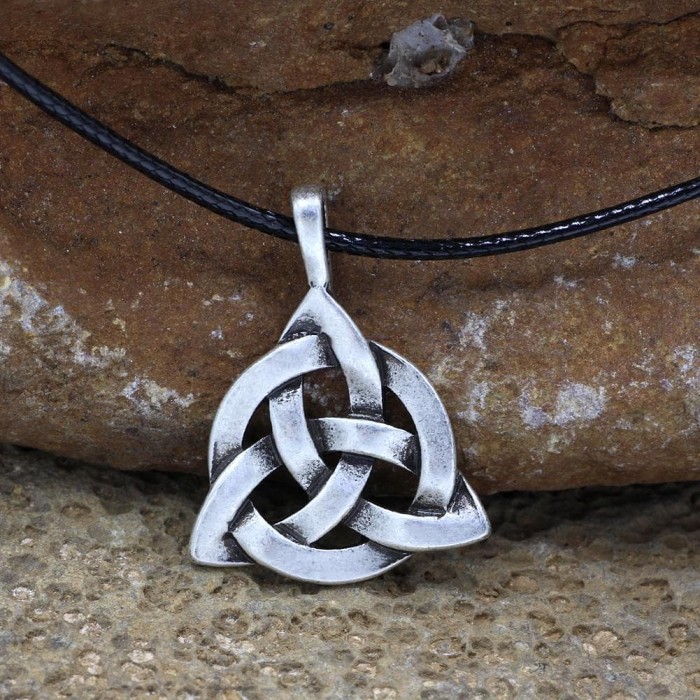 Celtic  Triquetra Pendant Necklace