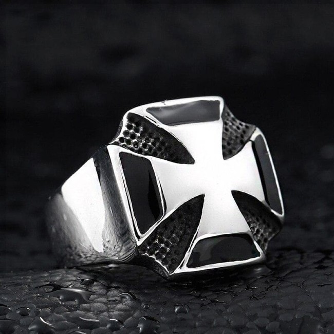 Templar Cross Pattée Stainless Steel Ring