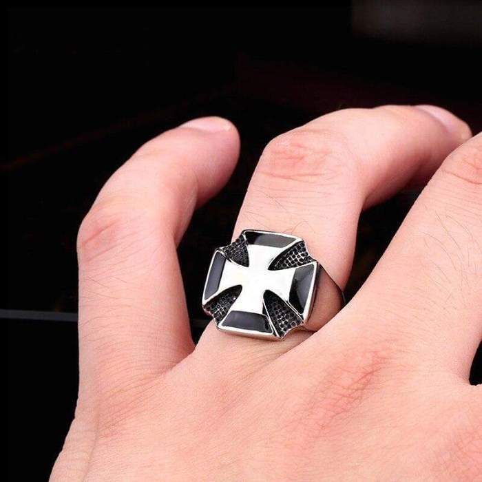 Templar Cross Pattée Stainless Steel Ring