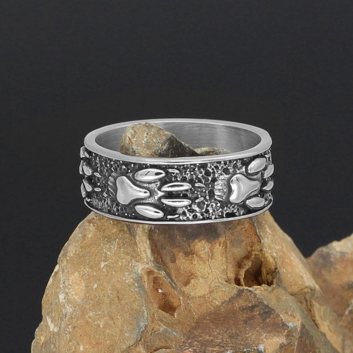 Viking Wolf Paw Ring