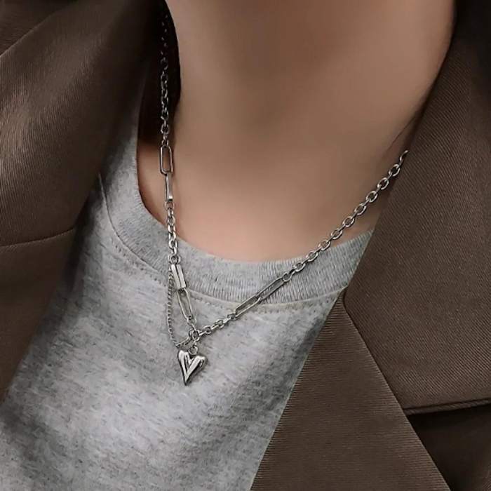 Womens Link Necklace With Heart Shape Pedant