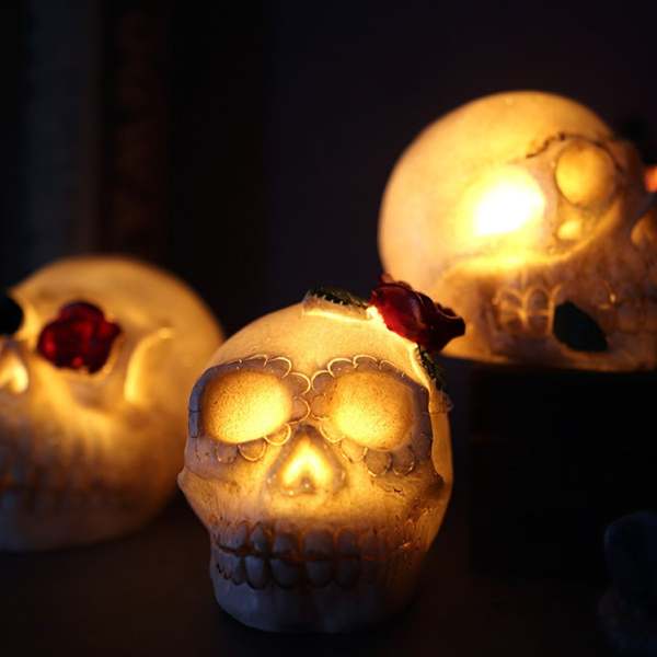 Skulls and Roses Halloween Display Decor