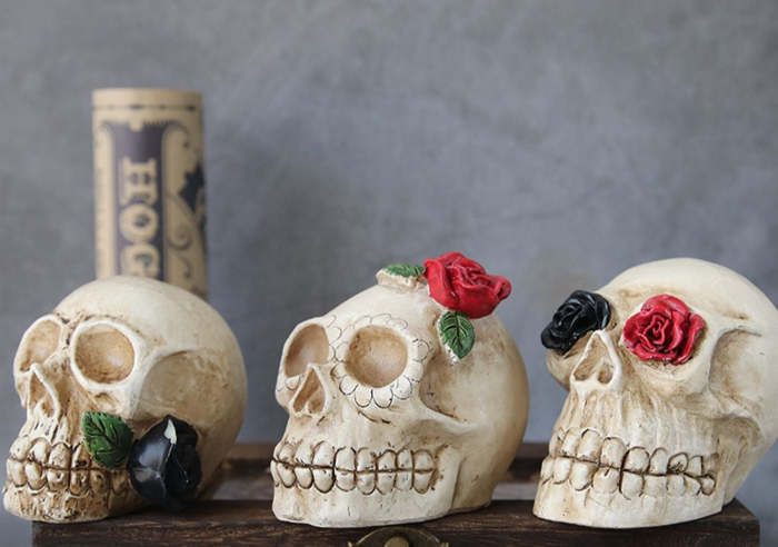 Skulls and Roses Halloween Display Decor