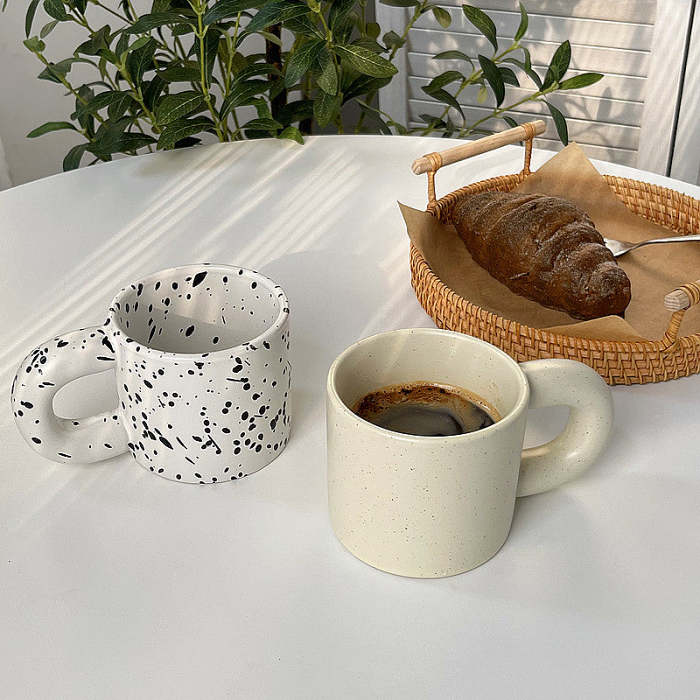 Checkered Ceramic Large Handle Coffee Mug