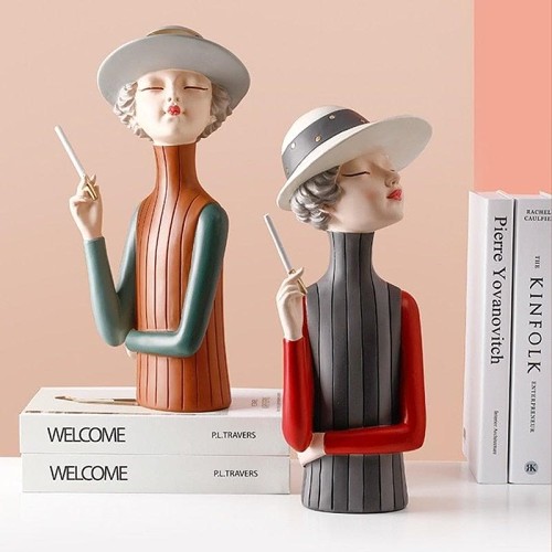 80s Lady Figurine Miniature