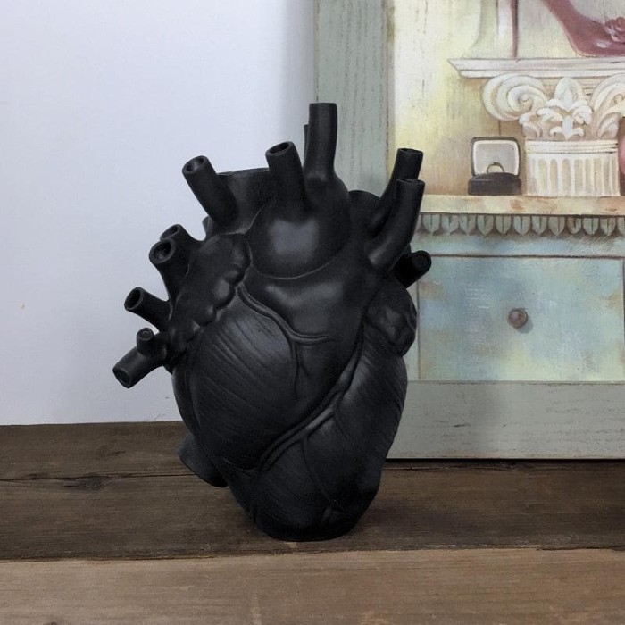 Heartbeat Heart-shaped Vase