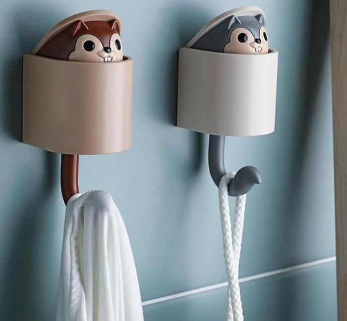 Cartoon Animal Pop-Out Squirrel Head Wall Hanger Hook