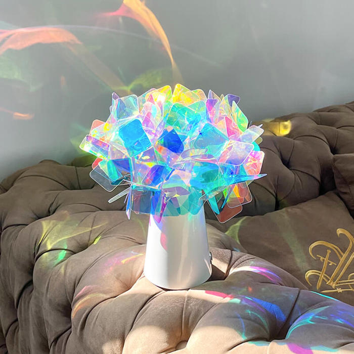 Romantic Petal Table Lamp