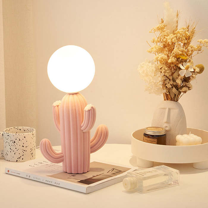 Cactus Resin Table Lamp