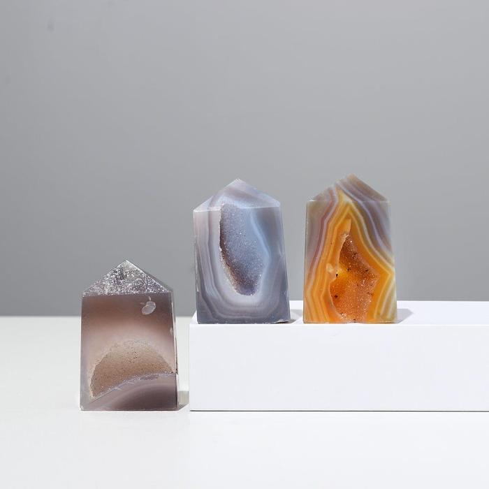 Agate Cave Point Tower by Veasoon