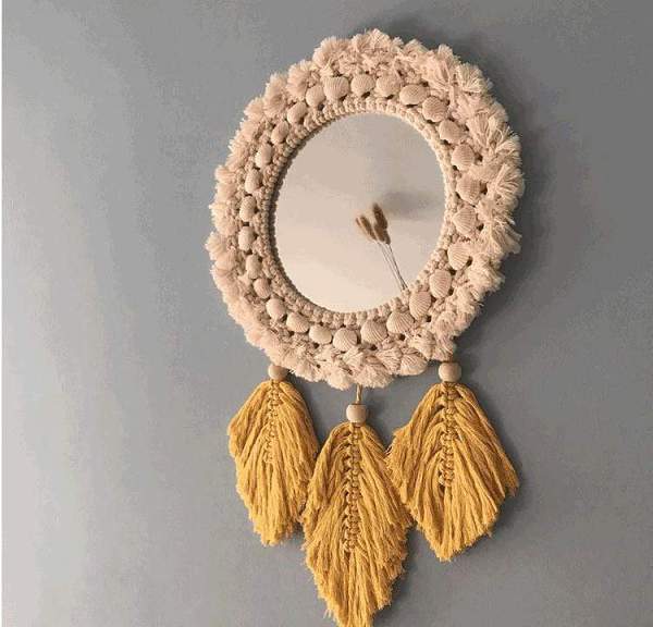 Fringed Feather Round Wall Mirror by Veasoon