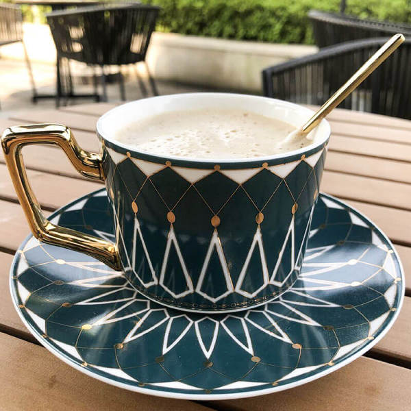 Square A Retro Pattern Coffee Cup