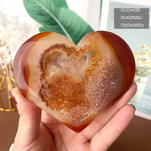 Natural Carnelian Stone Heart Carving by Veasoon