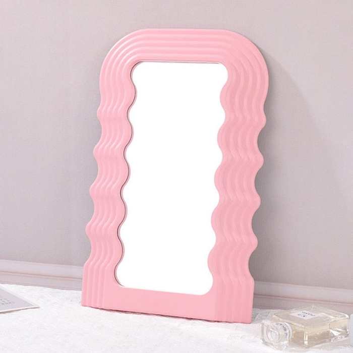 Wavy Mirror by Veasoon