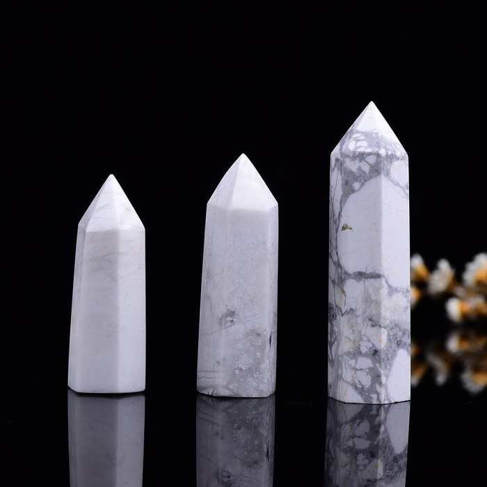 Howlite Crystal Point Tower by Veasoon
