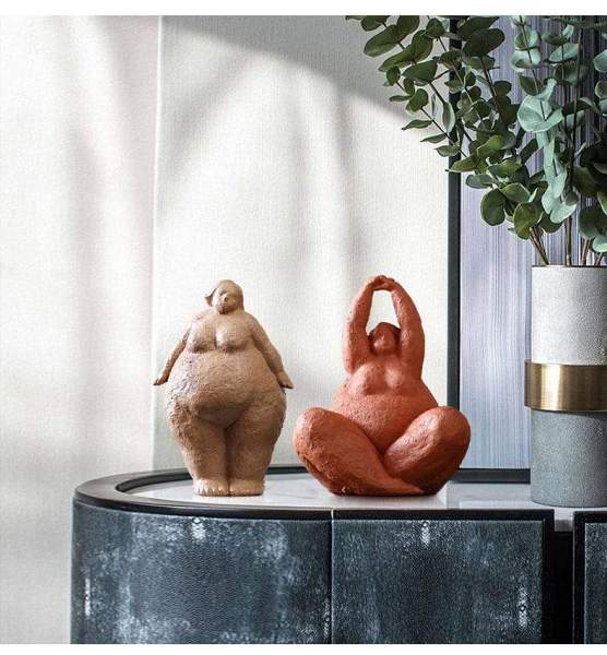 Confident Lady Figurines by Veasoon