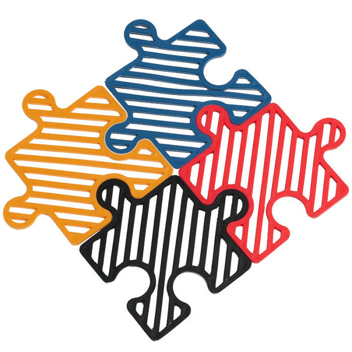 PuzzleMats Modular Jigsaw Insulation Pads by Veasoon