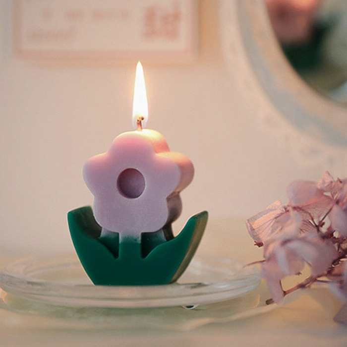 Flower Candle by Veasoon