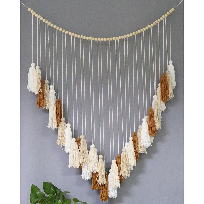 Macramé Wall Deco With Wood Beads by Veasoon