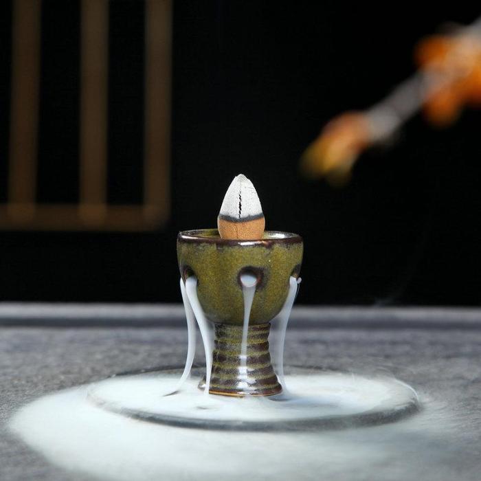 Creative Ceramic Mini Incense Burner by Veasoon