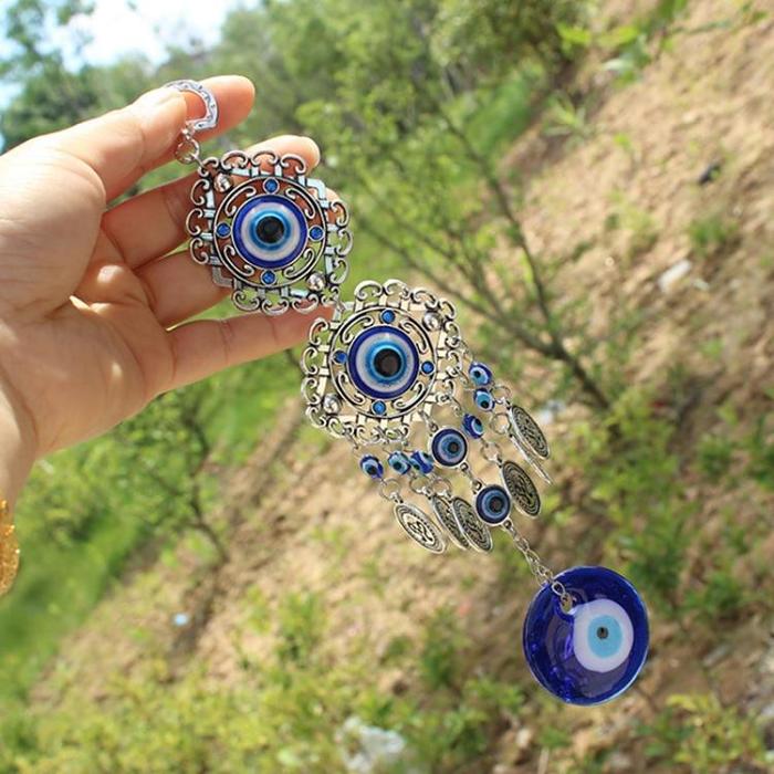 Evil Eyes Amulet by Veasoon