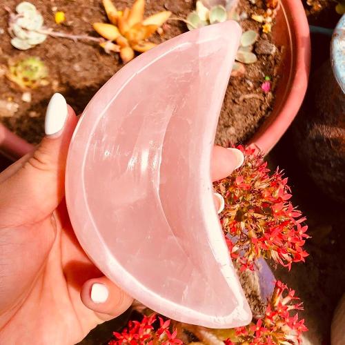 Rose Quartz Healing Crystals by Veasoon