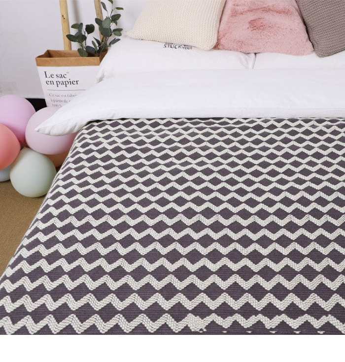 Nordic Knitted Blanket by Veasoon