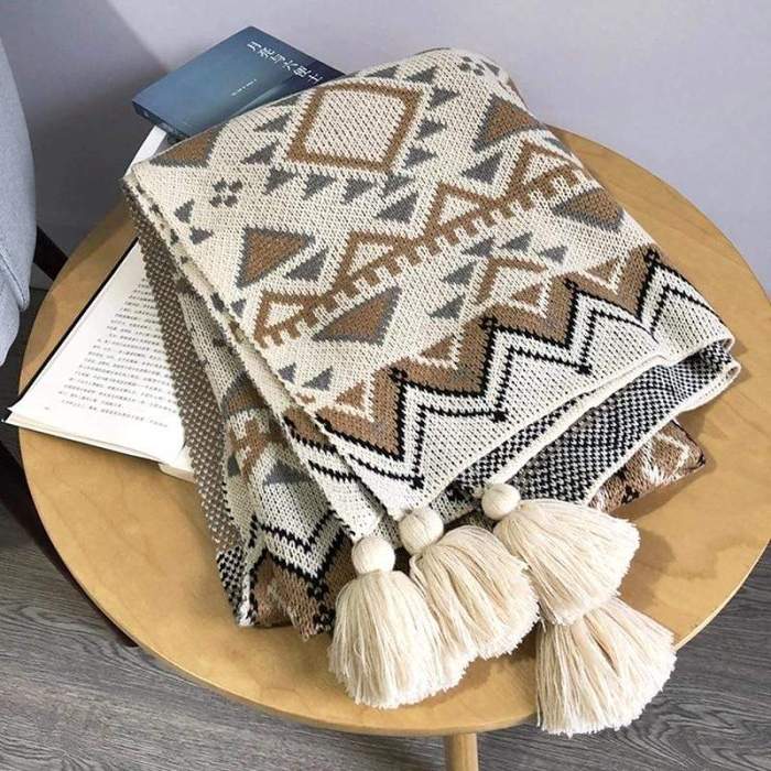 Vintage Design Throw Blanket by Veasoon