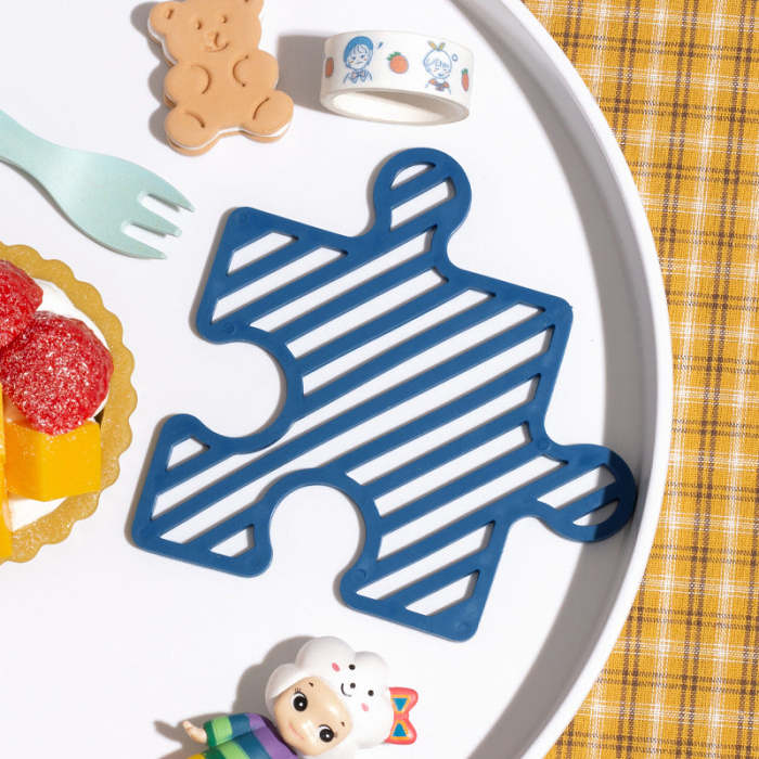 PuzzleMats Modular Jigsaw Insulation Pads by Veasoon