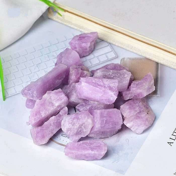 Purple Kunzite Raw Stone by Veasoon