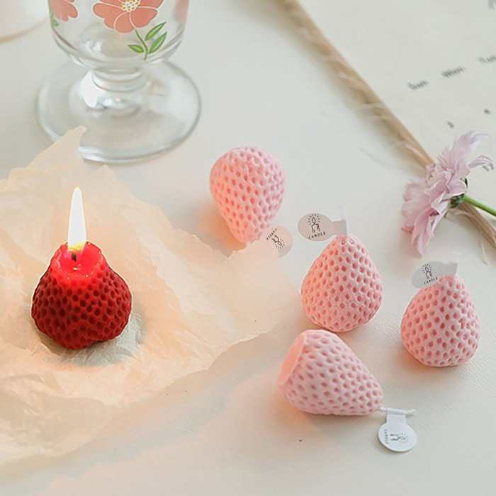 Strawberry Aromatic Candle by Veasoon