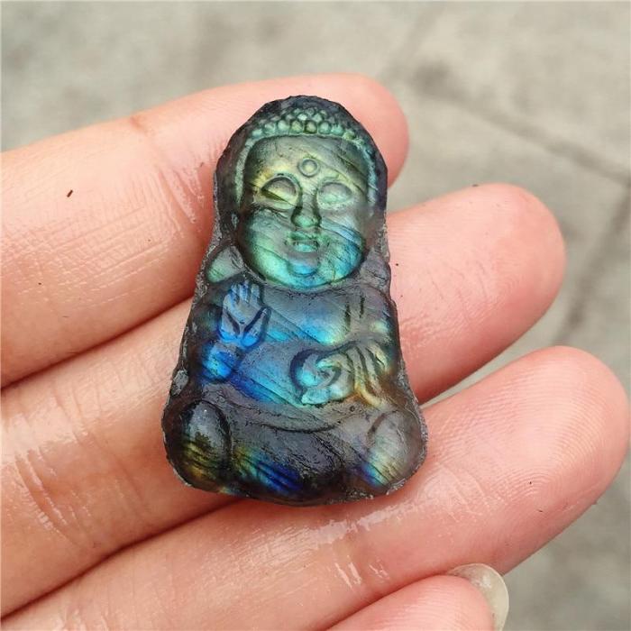 Labradorite Buddha Carving by Veasoon