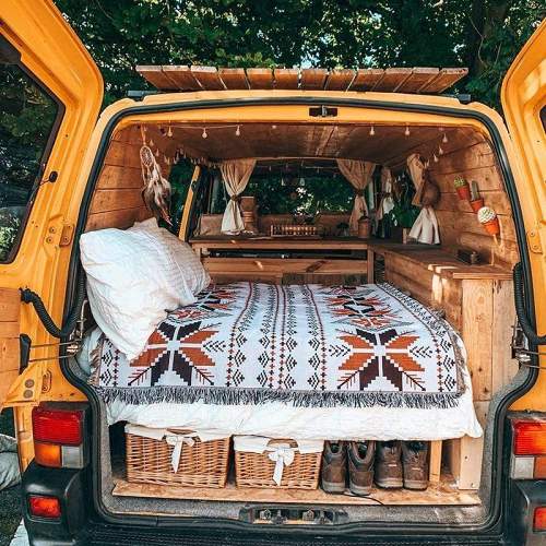 Retro Geometric Pattern Blanket by Veasoon