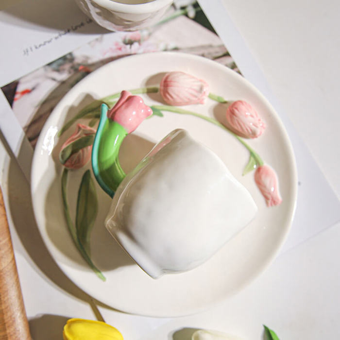 Tulip Handle Ceramic Mug