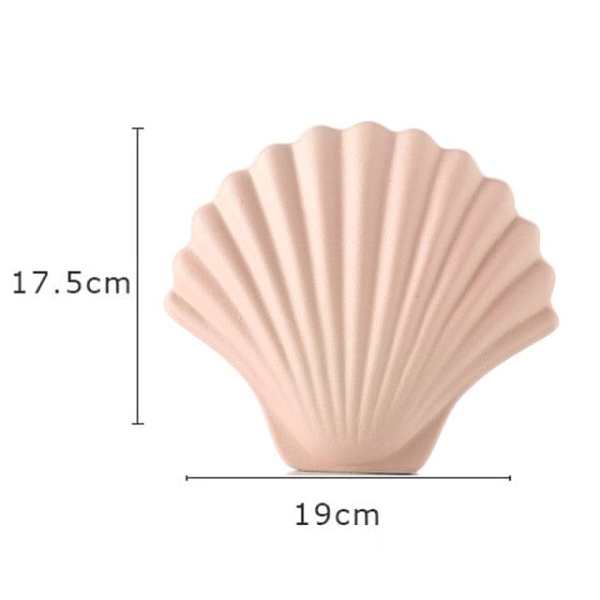 Shell Vase by Veasoon