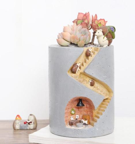 Hedgehog & Rabbit Resin Flower Pot by Veasoon