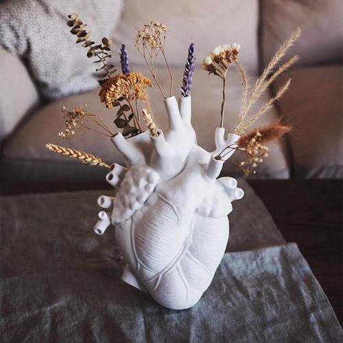 Heart Flower Vase by Veasoon